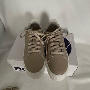 Joy sneakers tan color platform size 9